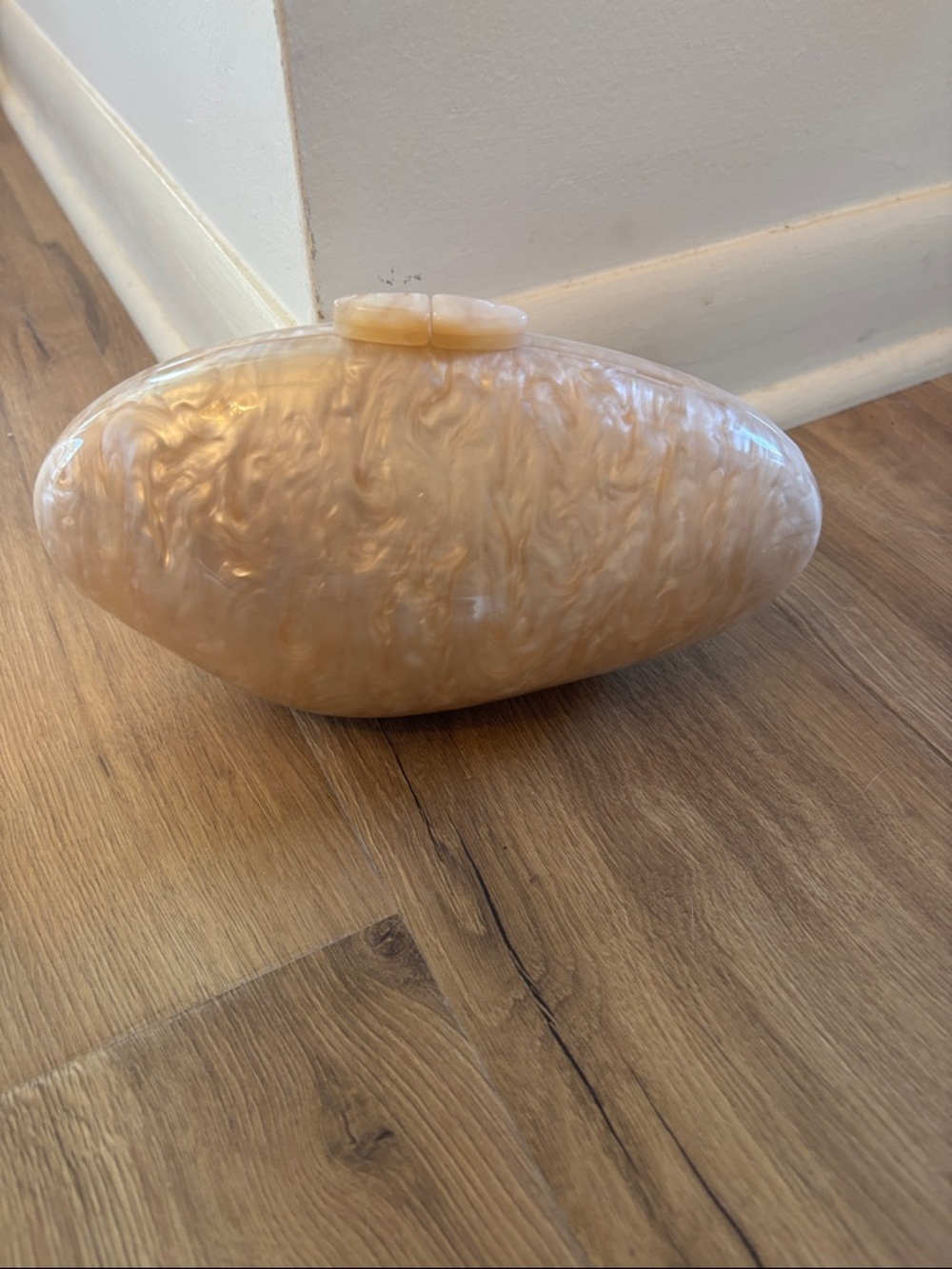 Pearlized Resin Oval Clutch Purse - Cream